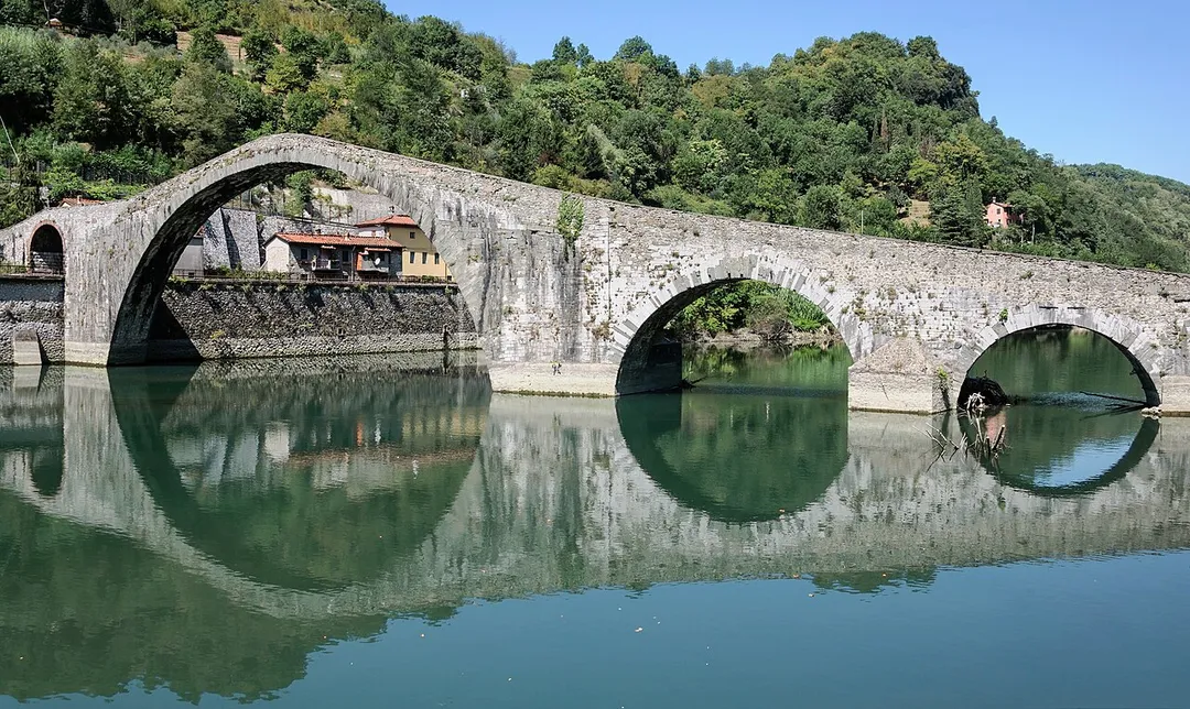 Ponte della Maddalena (Bridge of Mary Magdalene), also called Ponte del Diavolo (devil's bridge), a medieval bridge crossing the Serchio river at Borgo a Mozzano, Tuscany, Italy.