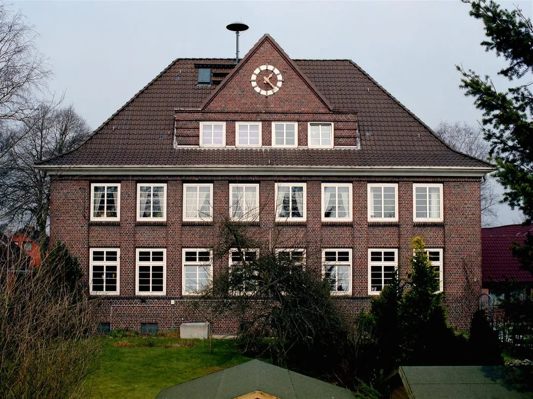 Borstel-Hohenraden   (Schleswig-Holstein, Germany), schoolbuilding, photo: 1994