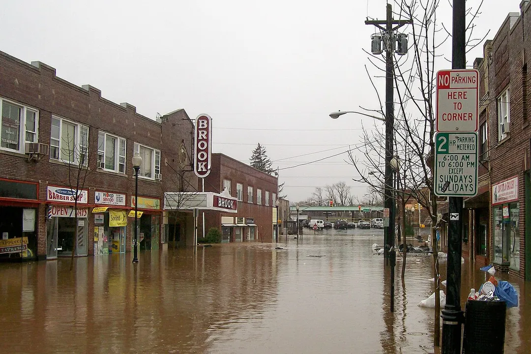 Downtown Bound Brook, NJ, April 16, 2007
Flooding from Spring Nor'easter of 2007