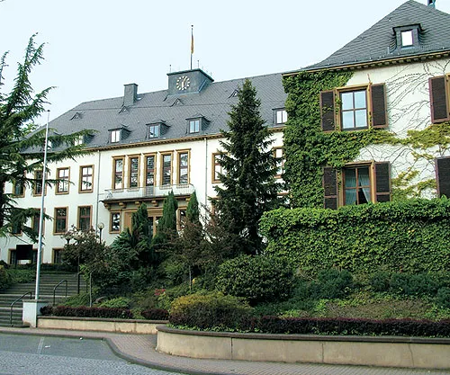 Rathaus der Gemeinde Bous
