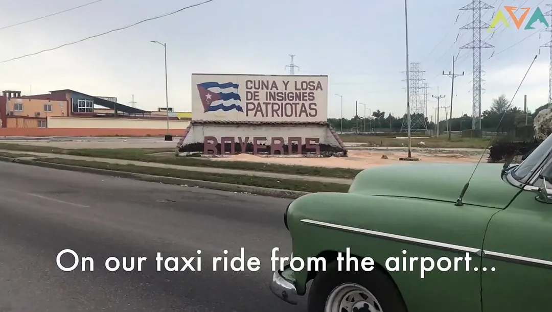 Boyeros municipal sign with the Cuban flag on the Avenida de Rancho Boyeros