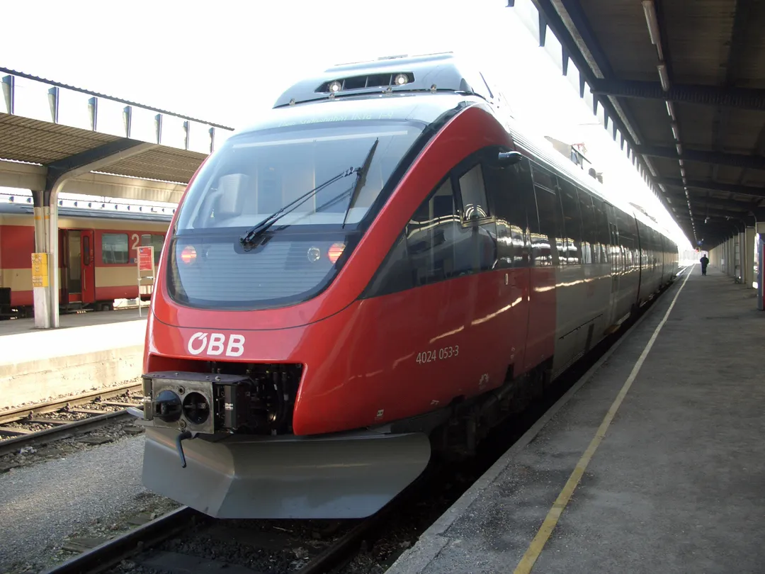 6681_train-to-bratislava