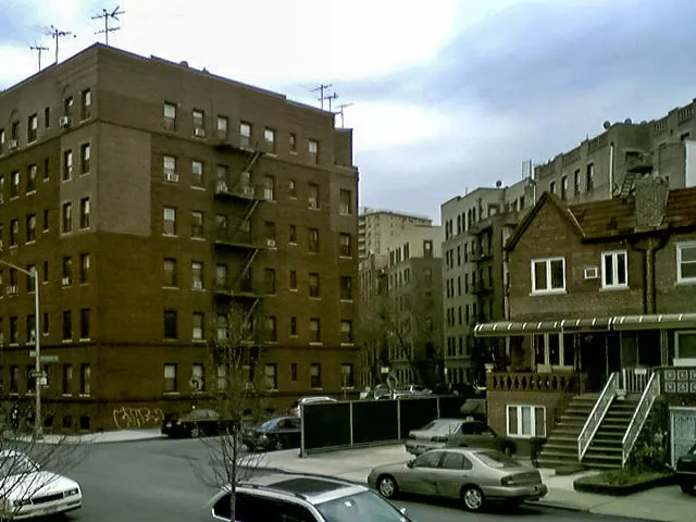 Among the dwelling quarters of Brighton Beach. Corbin Place and Brighton 15th Street.