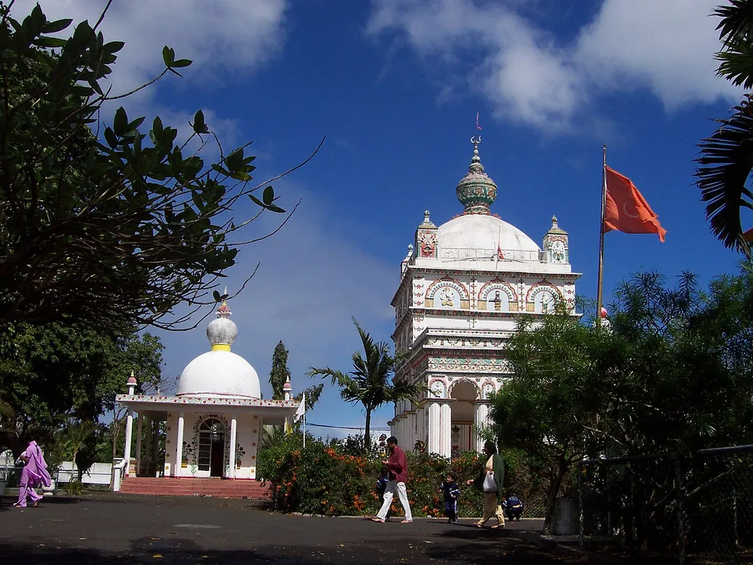 temple vers trou aux biches