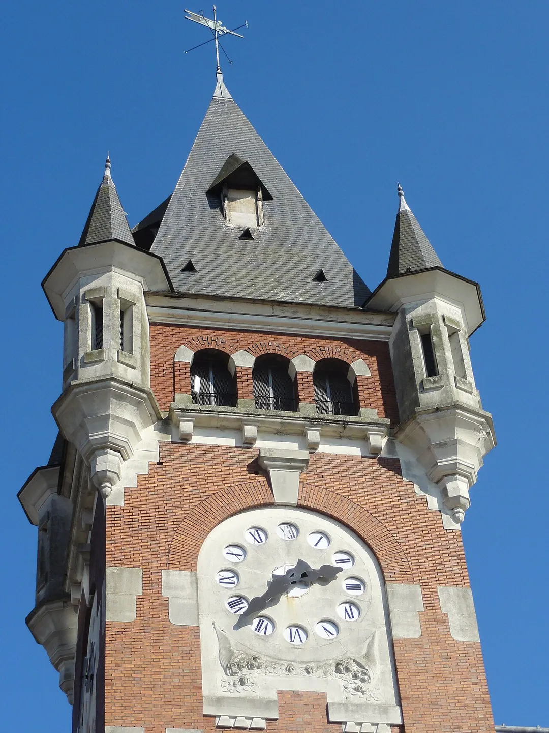 Hôtel de ville de Bruay-la-Buissière dans le bassin minier du Nord-Pas-de-Calais, Pas-de-Calais, Nord-Pas-de-Calais, France.