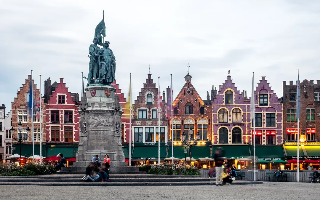 Bruges (Belgium): Markt (Market Place) and statue of Jan Breydel and Pieter de Coninck