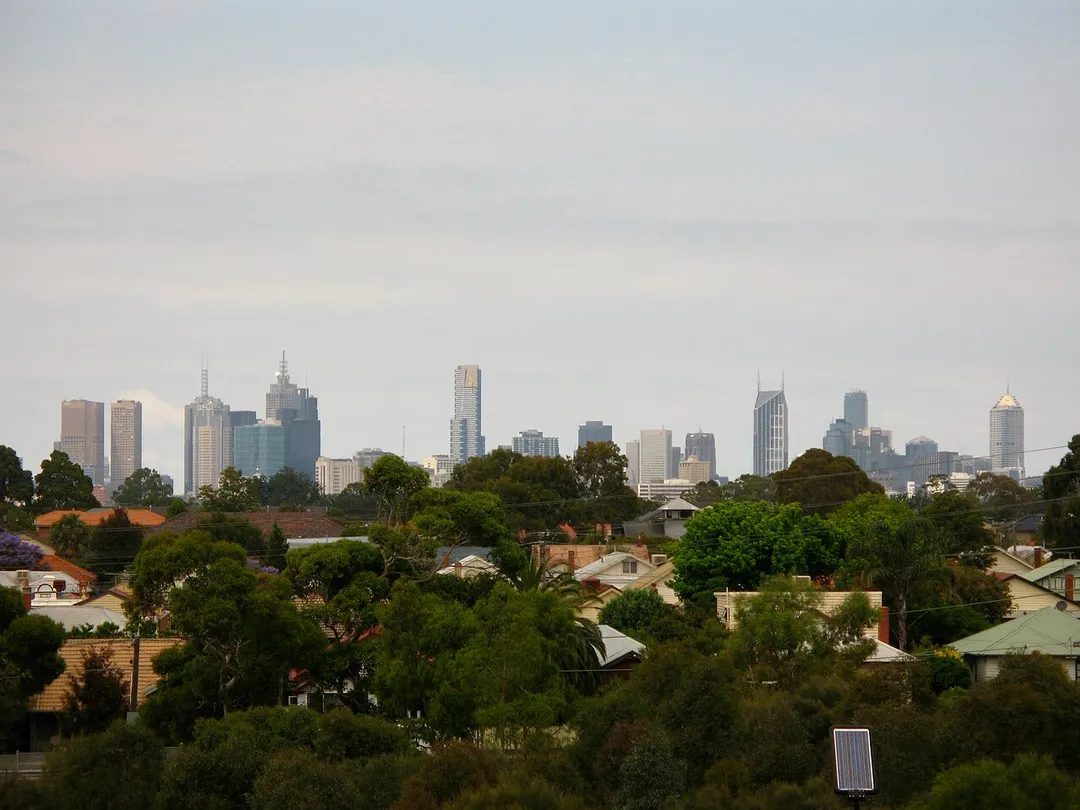 Melbourne skyline from a park in Brunswick East, Victoria, Late 2009.