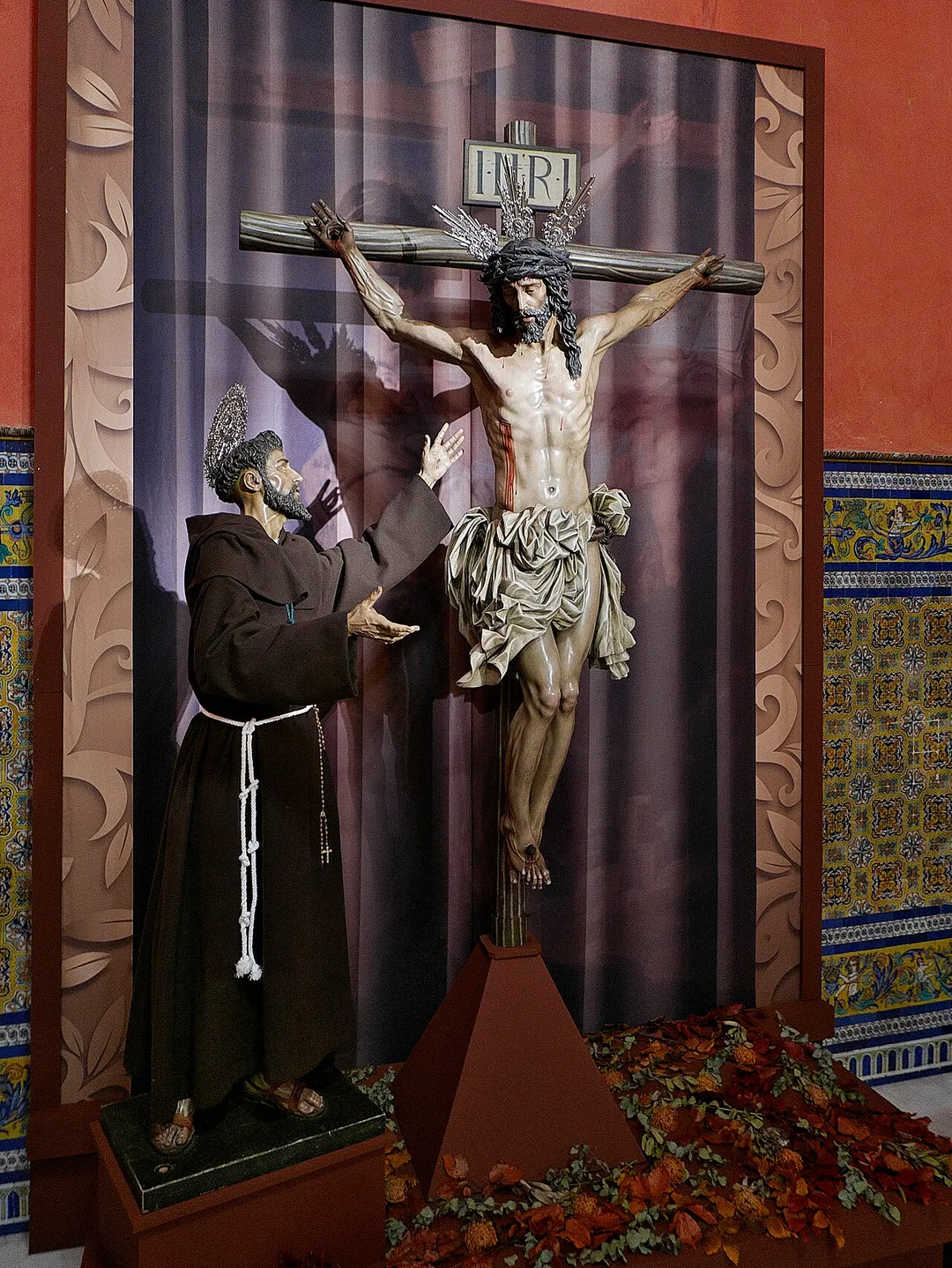 Talla de Francisco Romero Zafra inspirada en la pintura San Francisco abrazando a Cristo en la Cruz para la Muy Antigua y Franciscana Cofradía de la Vera Cruz, Bujalance.
