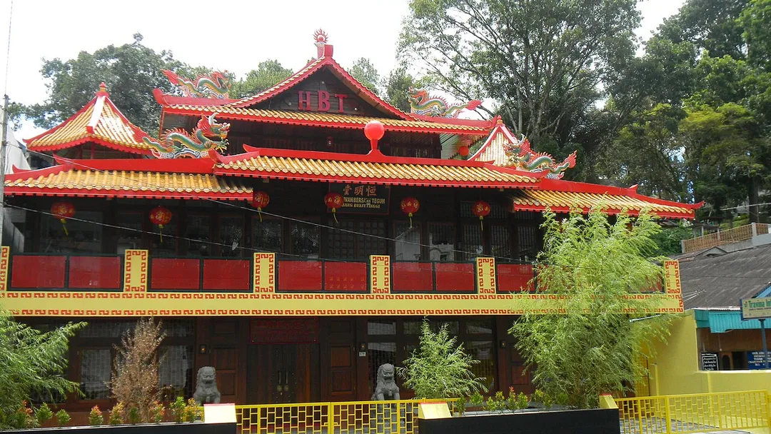 Gedung perkumpulan Himpunan Bersatu Teguh di kota Bukittinggi, Indonesia.