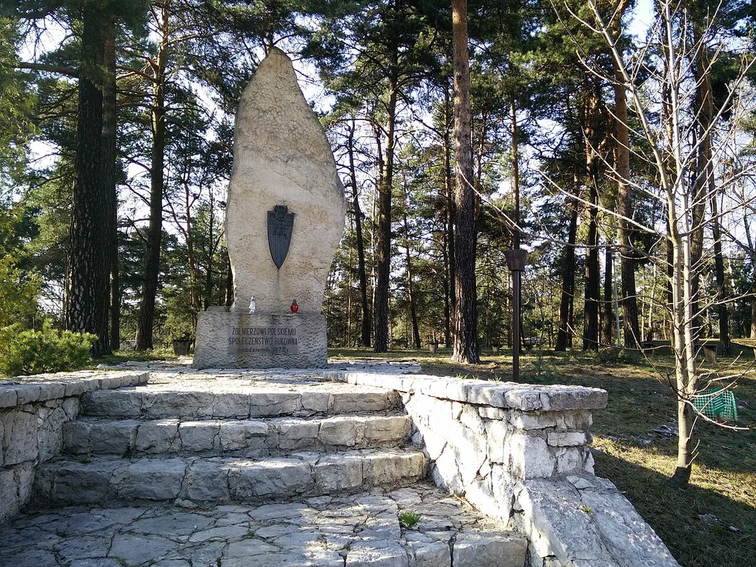 obelisk bukowno