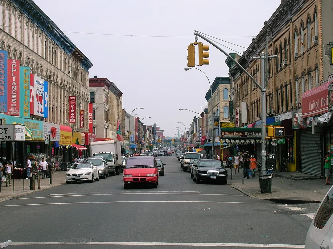 Looking southeast from Suydam Street along Knickerbocker Avenue