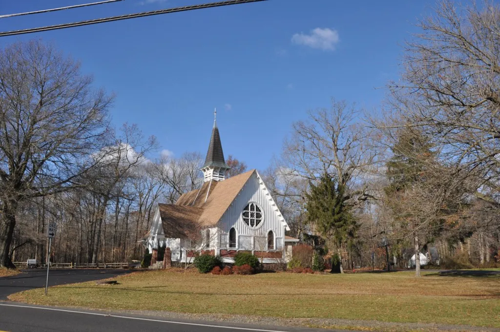The w:Providence Presbyterian Church of Bustleton in Roebling, New Jersey.






This is an image of a place or building that is listed on the National Register of Historic Places in the United States of America. Its reference number is 87000377 (Wikidata).