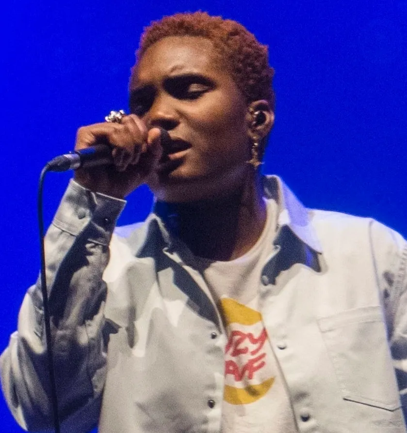 This is a photo of Arlo Parks shot before Loyle Carner's performance at the Alexandra Palace on November 15th, 2019.