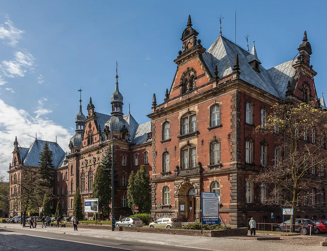 Budynek dawnej Kolei Wschodniej w Bydgoszczy, ul. Dworcowa 63.