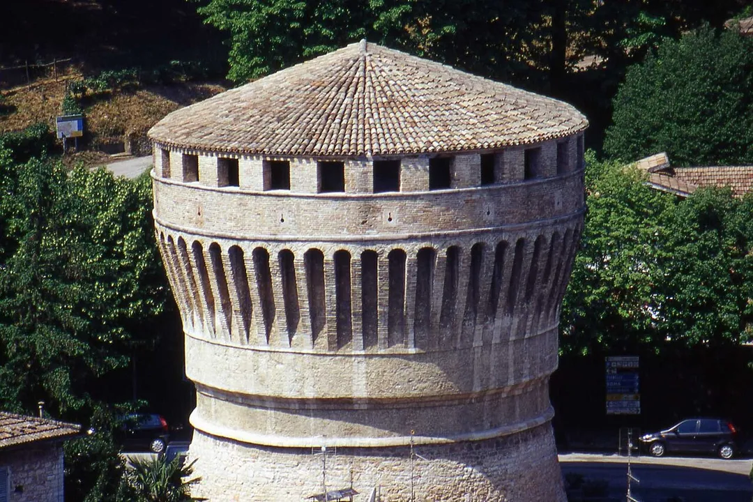 Torrione e rocca di Cagli, Comune di Cagli.