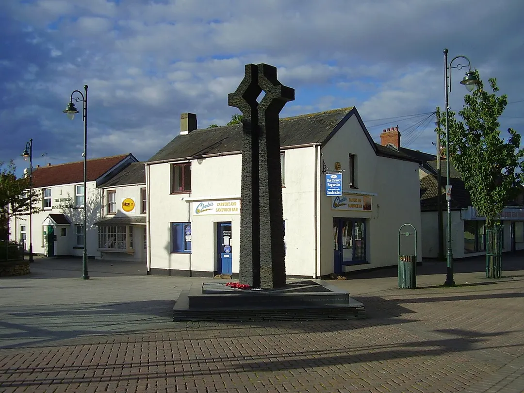 Caldicot cross, a memorial to the deaths of soldiers in WWI and WWII.
Photo taken by Kamryn Matika, licensing information below.