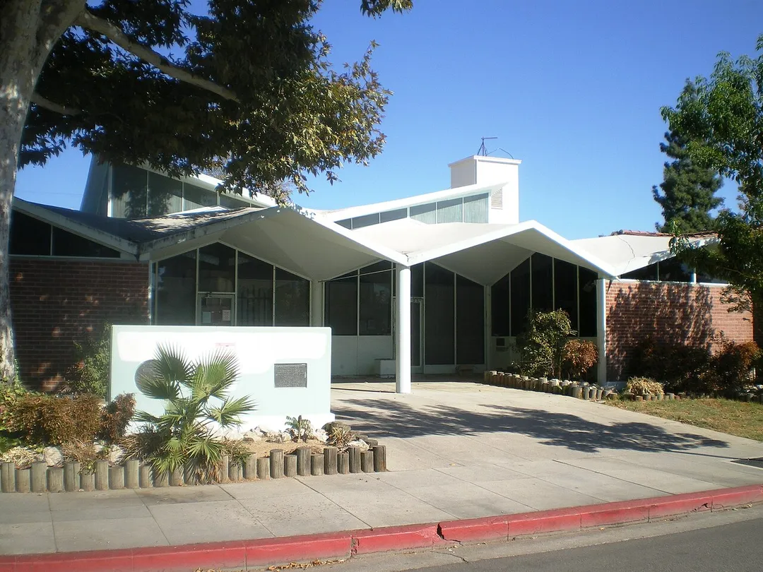 Canoga Park Branch Library — a Mid-century modern style building in Canoga Park, in the western San Fernando Valley. 
• The building is located at 7260 North Owensmouth Avenue in downtown Canoga Park, Los Angeles, California.
• The library was designed by the architectural firm of Bowerman &amp; Hobson, built in 1959, and is a Los Angeles Historic-Cultural Monument.
• This building now houses a school. The new Canoga Park Branch Library is to the east, on Sherman Way near DeSoto.