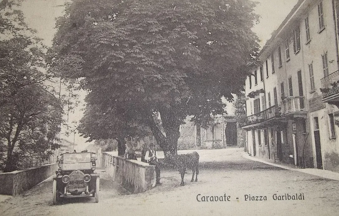 Caravate - Piazza Garibaldi nel 1915