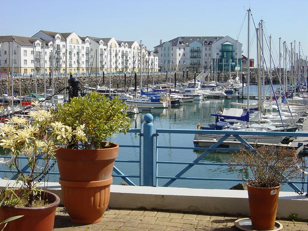 View of the Carrickfergus Marina)