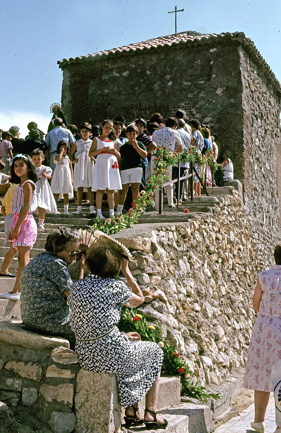 Festejo por la rehabilitación de la Ermita de La Soledad. Vicálvaro (Madrid, España)