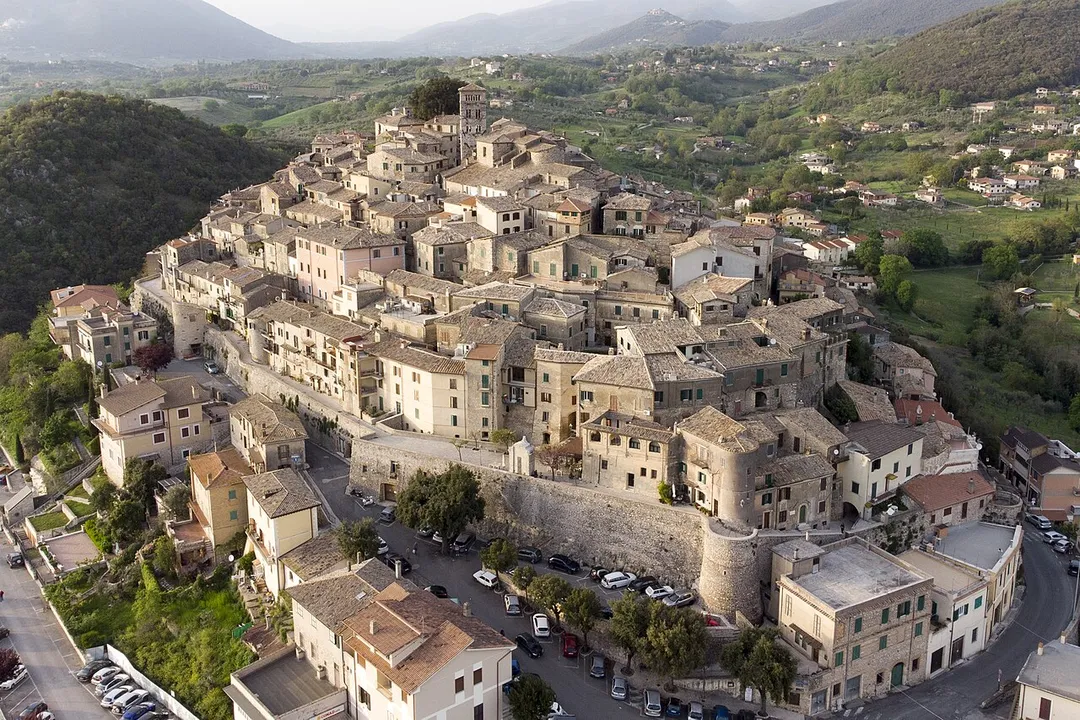 Mura medioevali del borgo di Casperia