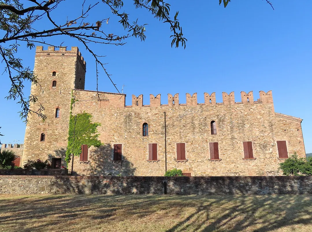 Facciata del castello di Castellarano