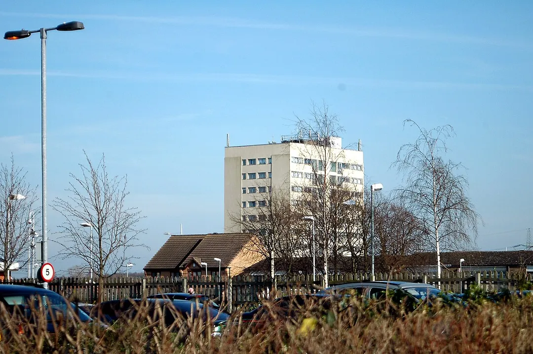 Created by Erebus555. This is Chivenoor House, one of two remaining tower blocks on the en:Castle Vale estate in en:Birmingham.