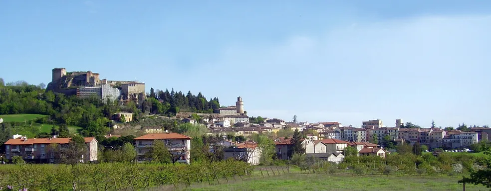Castrocaro Terme - panorama - vista da sud;foto scattata dall'autore primavera 2009