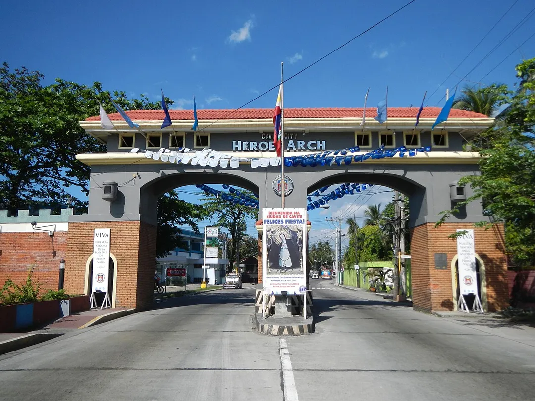 Cavite City Heroes Arch 2009  — in Cavite City (Metro Manila), the Philippines.