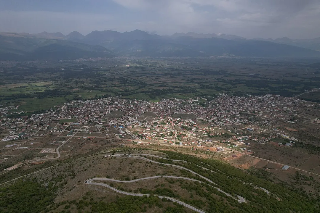 A view of the village of Čegrane