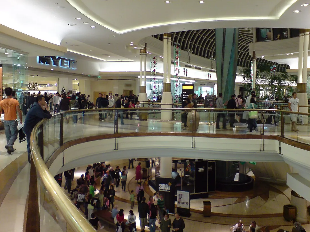 en:Chadstone Shopping Centre during busy all-night shopping for Christmas 2006.