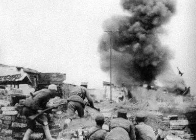 Pitched battle at Changde.