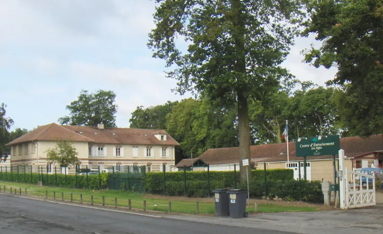 Chantilly horse racing training center, Les Aigles