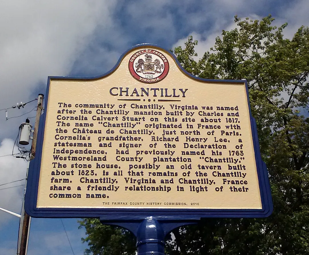 Historic marker commemorating Old Chantilly Farm House, located along Lee Jackson Highway (U.S. Route 50) at Plaza Lane in Chantilly, Virginia.