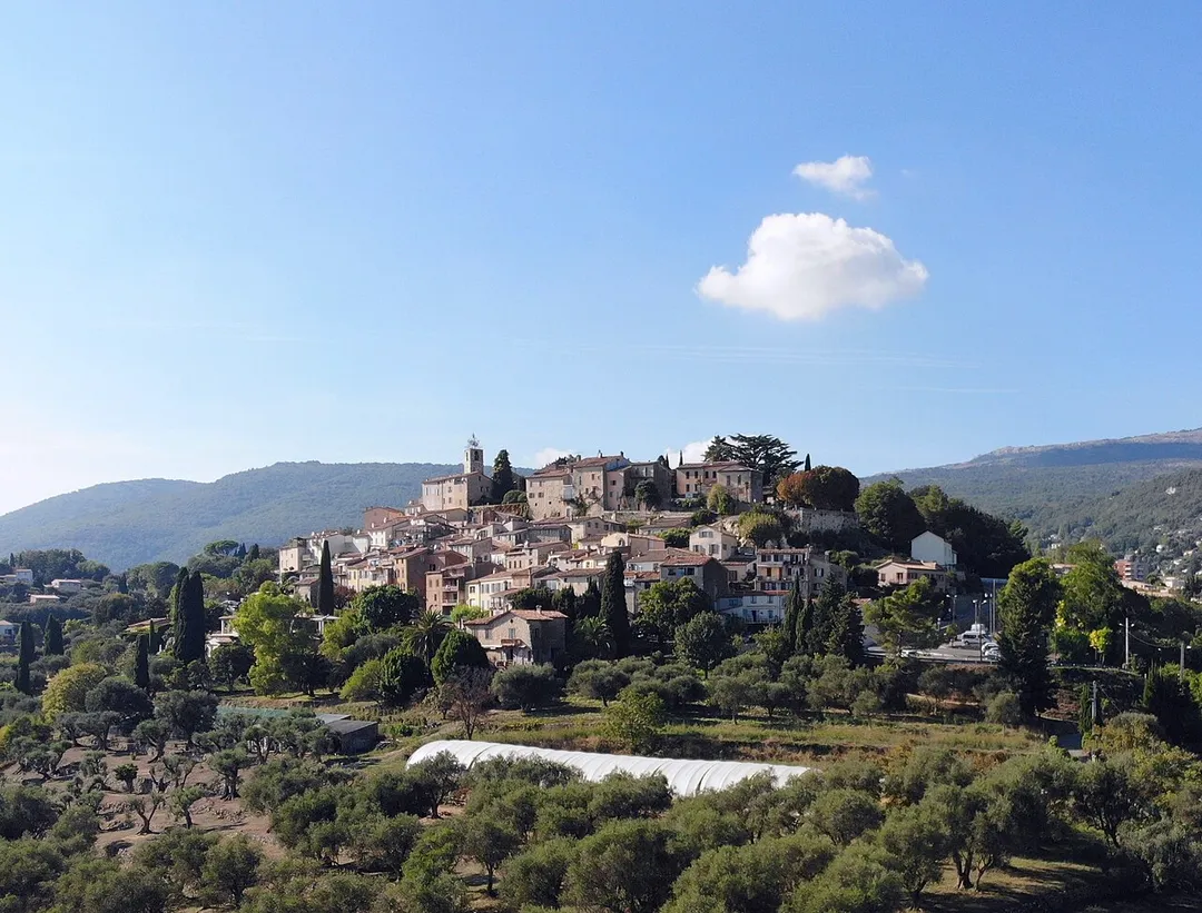 A view of Châteauneuf-de-Grasse, France