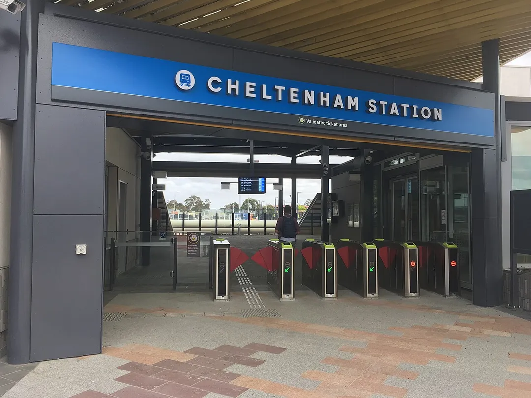 New Cheltenham Station entrance and station sign