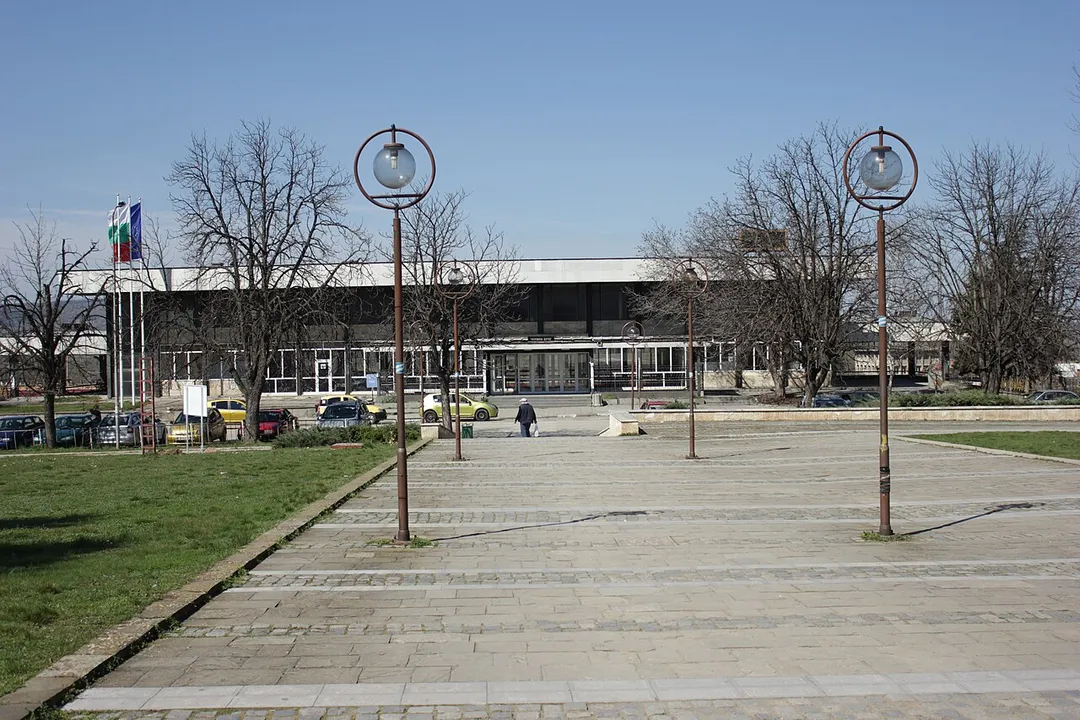 Cherven Bryag Train Station