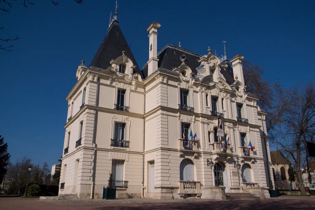 Hôtel de ville de Chilly-Mazarin, Essonne, France