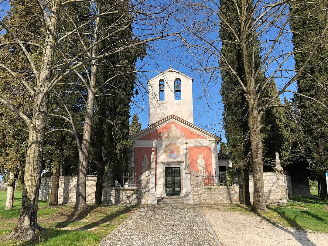 Viscone Chiesa Cimitero
