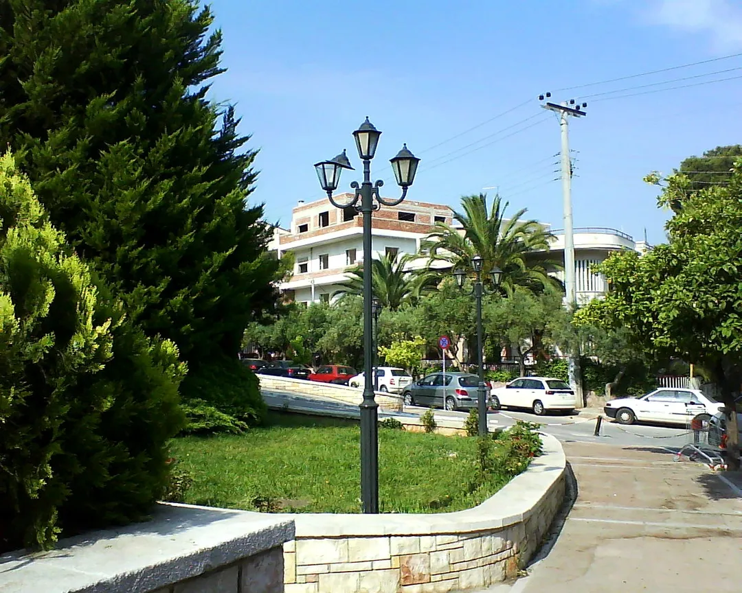 Holargos city