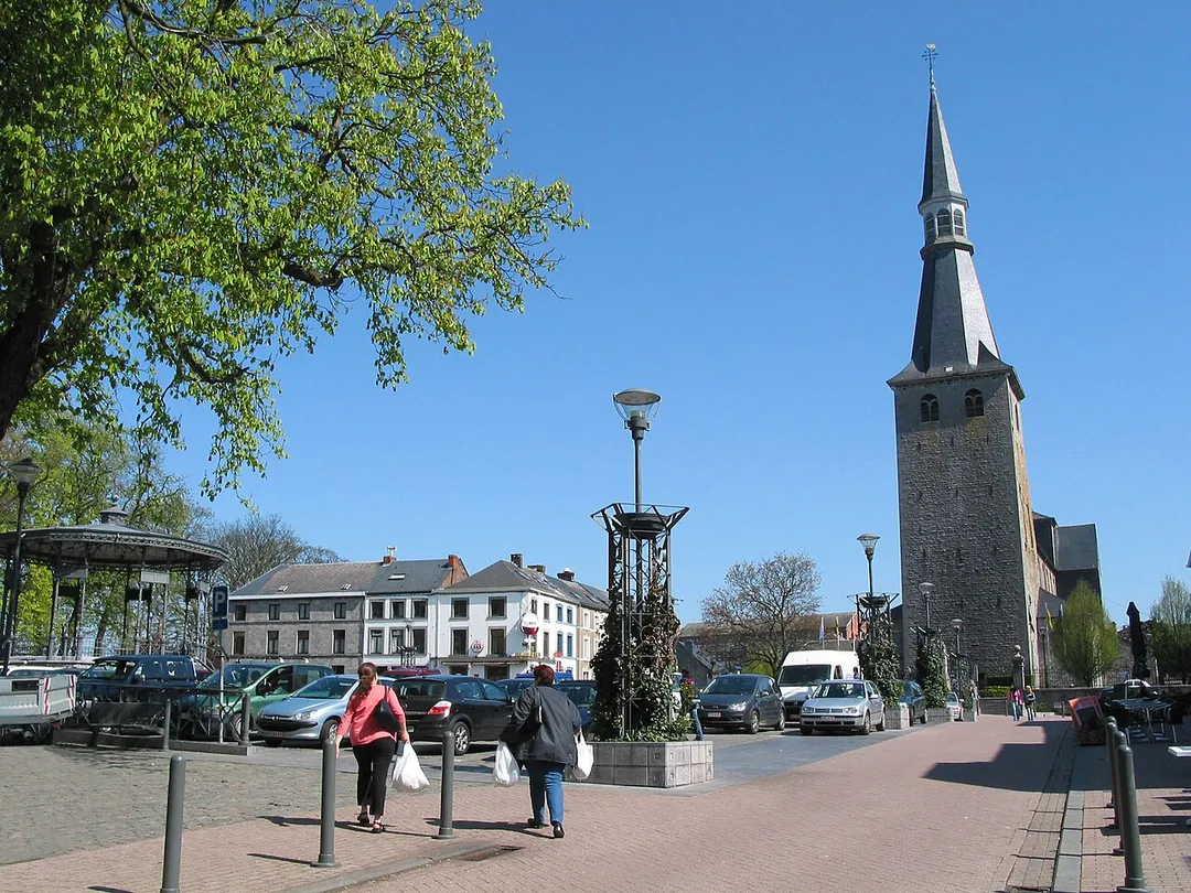 Ciney, the Monseu Place, the bandstand and the St. Nicolas church.