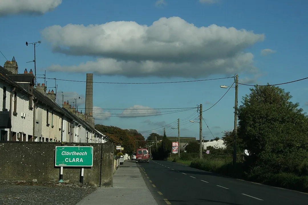Clara, County Offaly, Ireland; the R437 SW approach.