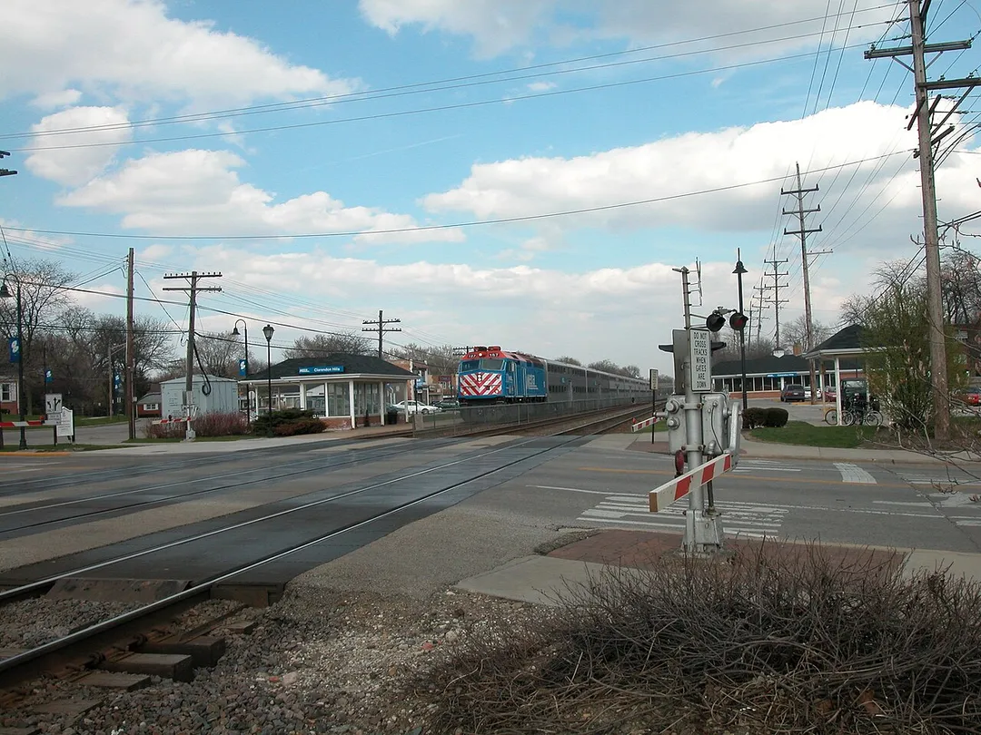 Clarendon Hills Metra station in w:Clarendon Hills, Illinois.