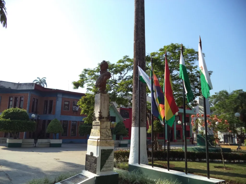 This medium shows the protected monument with the number N/00-013 in Bolivia.