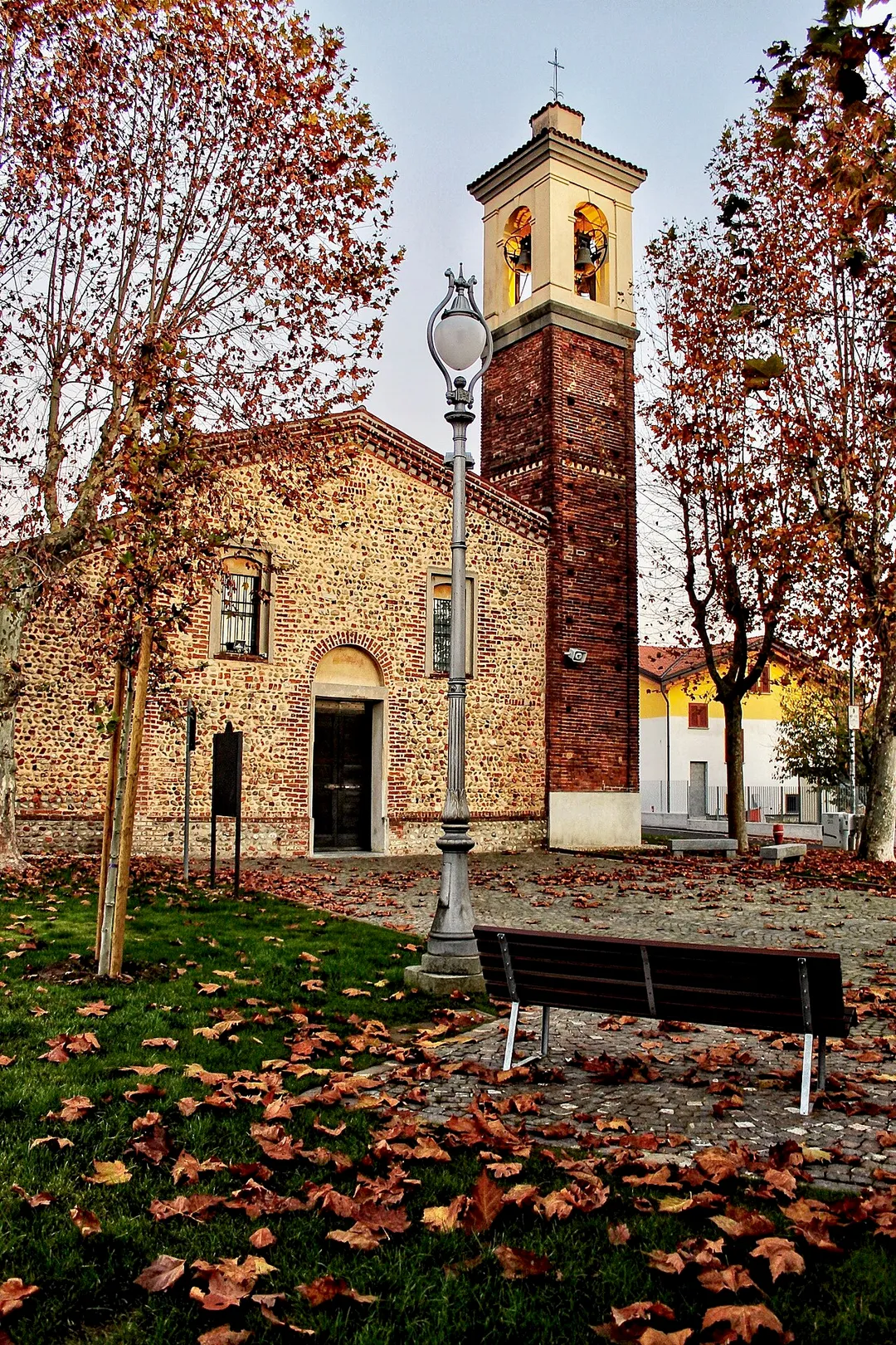 Esterno della Chiesa della Beata Vergine Maria di San Damiano