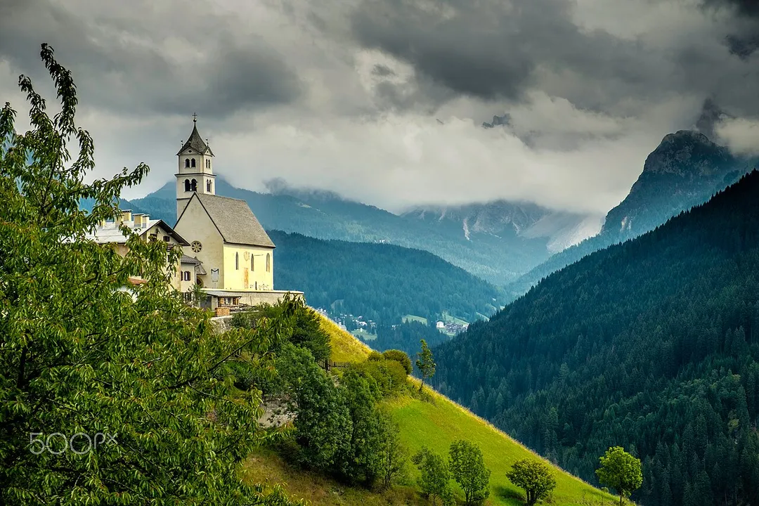 500px provided description: Colle Santa Lucia, Dolomites, Italy [#landscape ,#church ,#italy ,#outdoor ,#colour ,#mountain ,#horizontal ,#no people ,#Dolomiti ,#Dolomites ,#Colle Santa Lucia ,#2017]