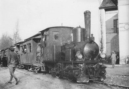 Stazione di Colombaro con locomotiva