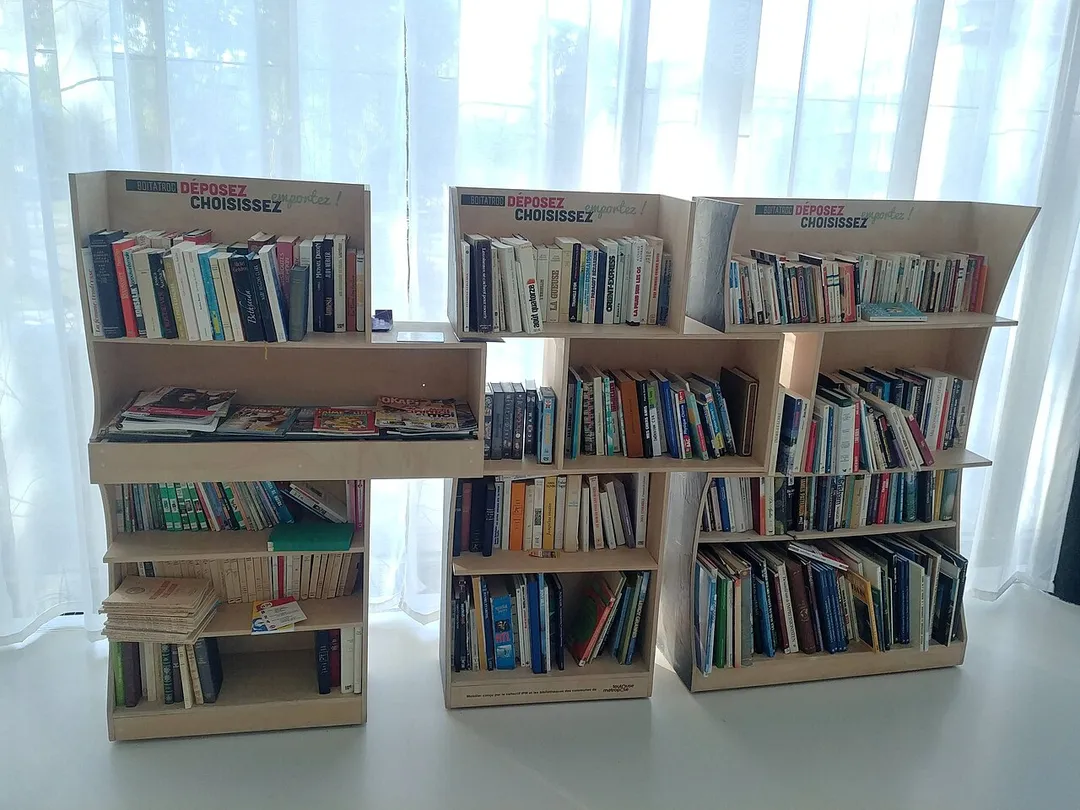 Colomiers - médiathèque - boite à livres