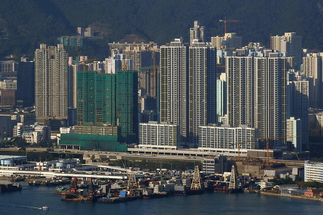 Cullinan West Development at Nam Cheong Station (2018-01)