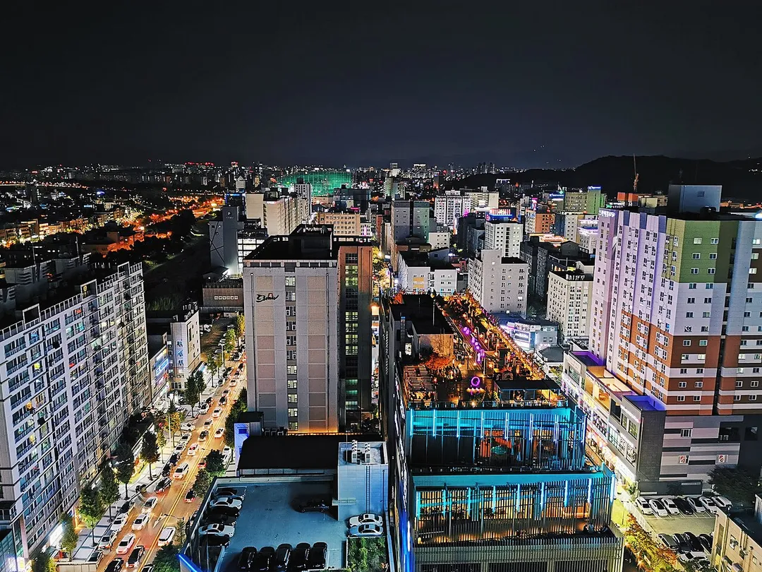Daejeon at night